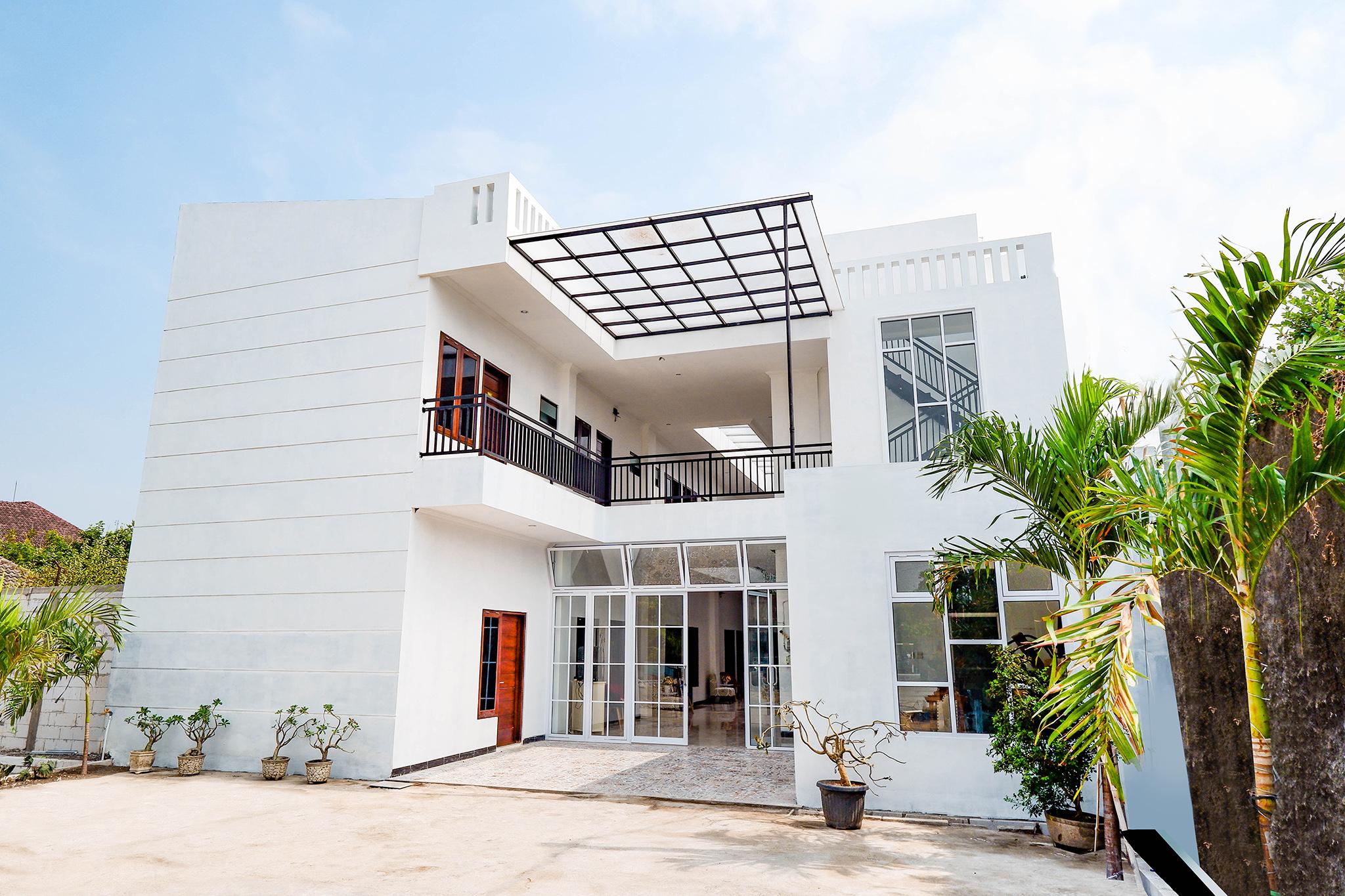 Oyo 1611 Four D'Home Surakarta  Luaran gambar
